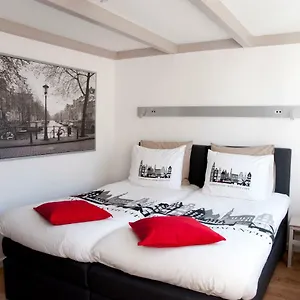 Flower Market Apartment Amsterdam